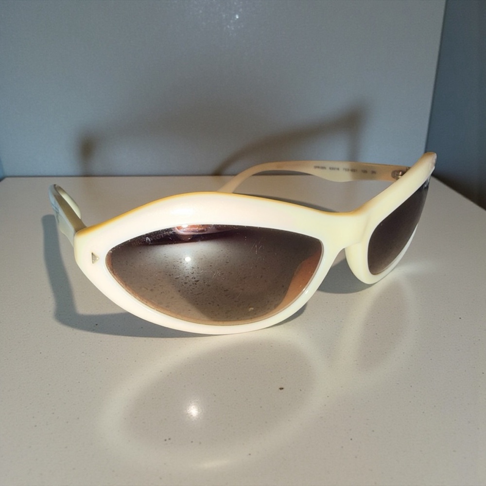 Prada AUTHENTIC Sunglasses made in Italy CE SPR 05N 125 - Picture 4 of 14